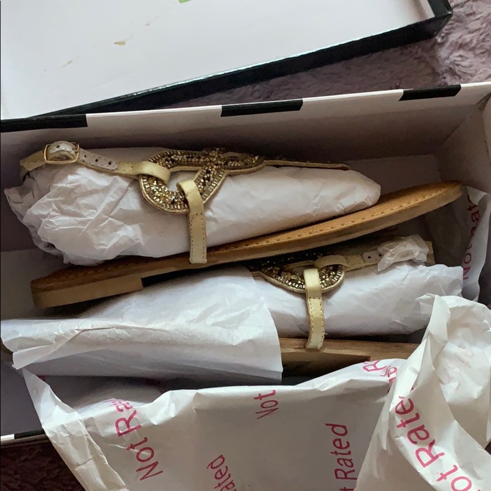 Sandals - Picture 3 of 3
